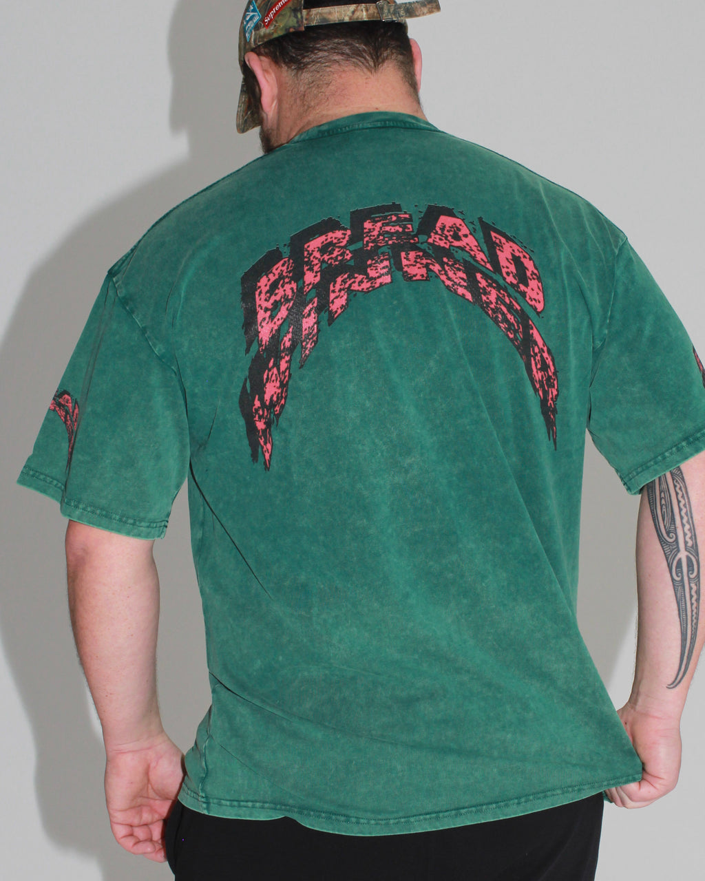 BREAD WINNER TEE RED