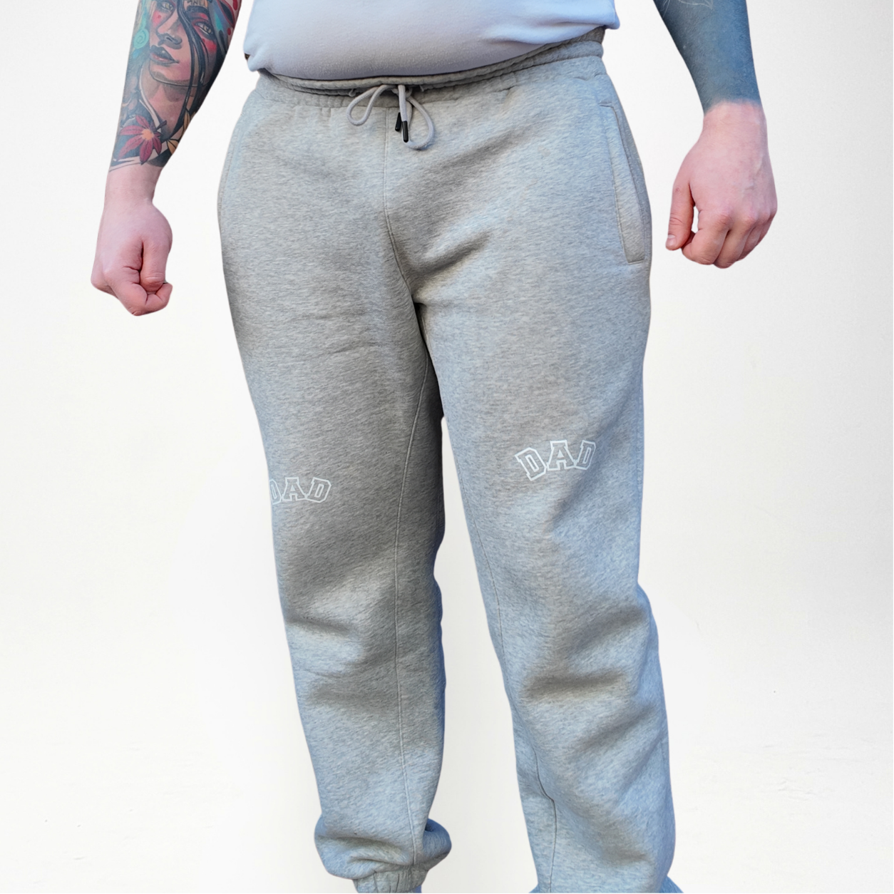 ESSENTIAL JOGGERS